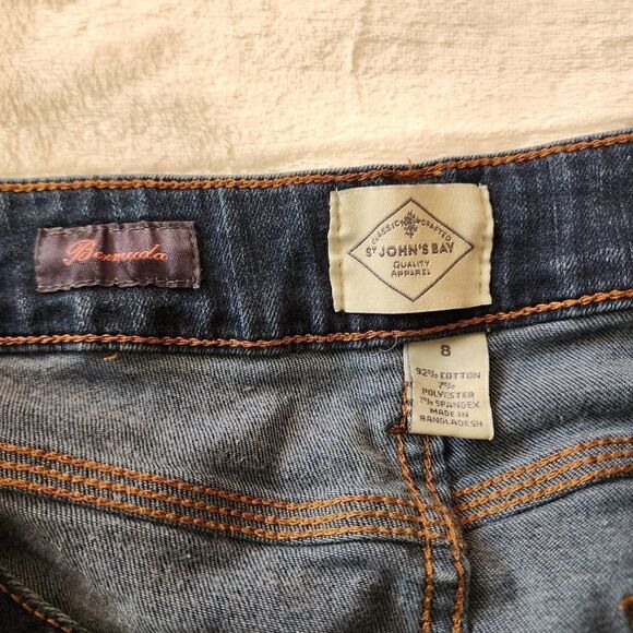 St. John's Bay Women's Dark Denim Bermuda Shorts Size 8 - Picture 3 of 6